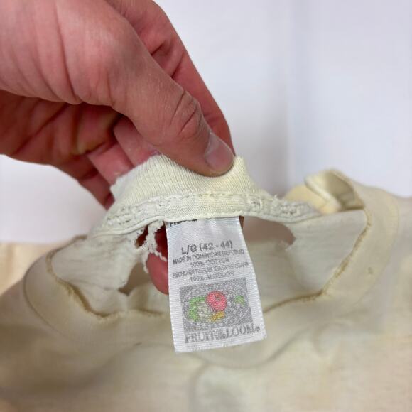 Vintage Thrashed Fruit of The Loom T Shirt Distressed Worn Men's Large - Picture 5 of 8